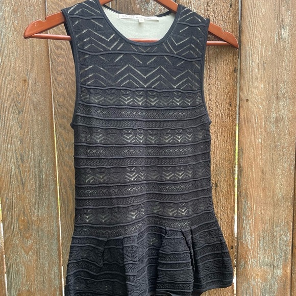 RACHEL ROY Women’s Black Lacy Fit Flare Peplum Sleeveless Blouse Size Medium - Picture 1 of 9